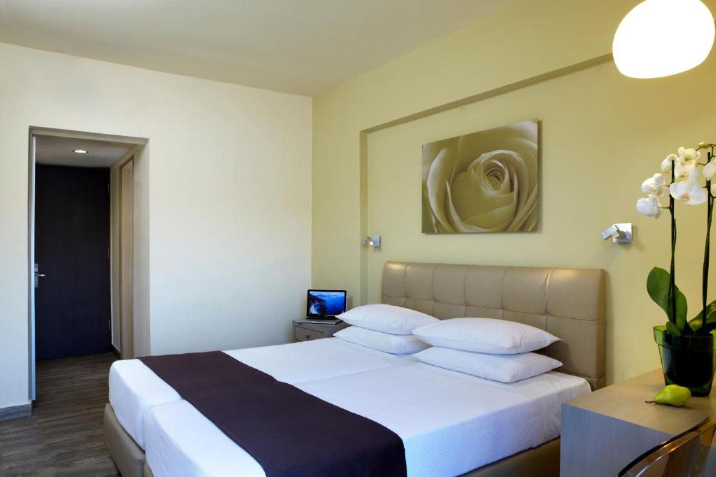 Mouikis Hotel Kefalonia Argostoli  Exterior photo