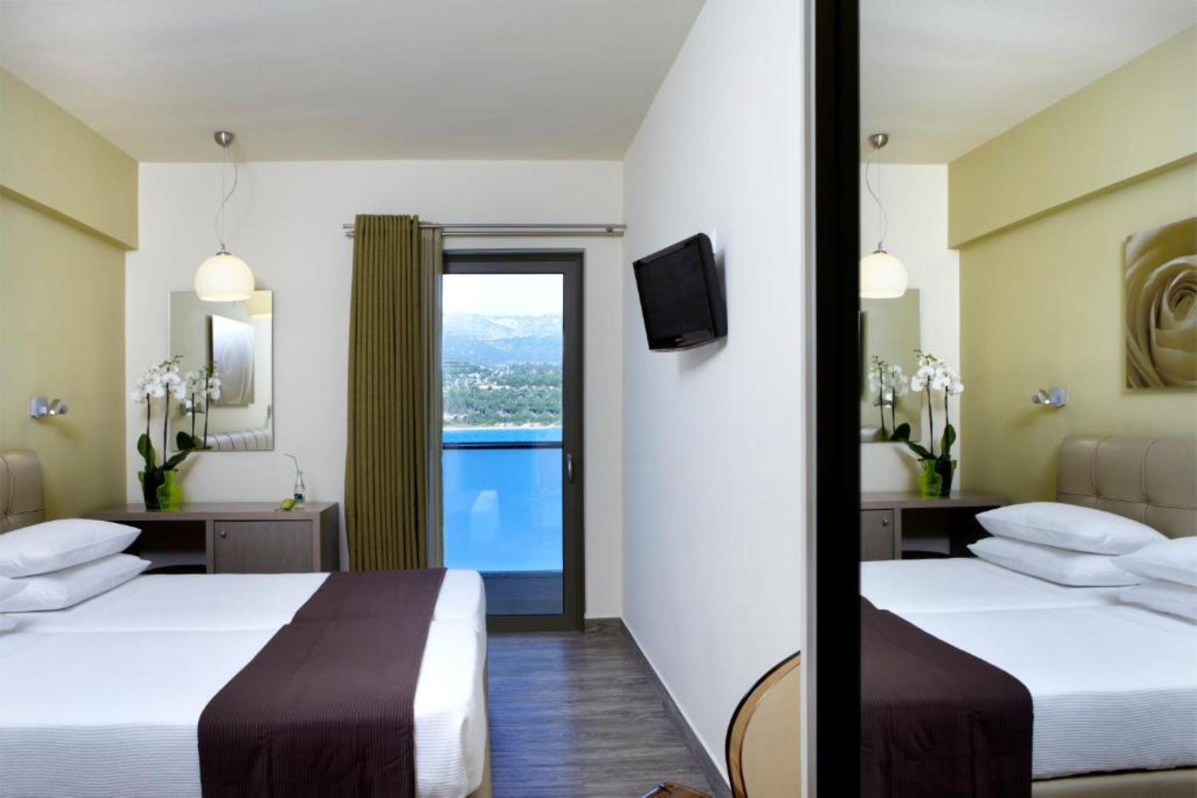 Mouikis Hotel Kefalonia Argostoli  Exterior photo